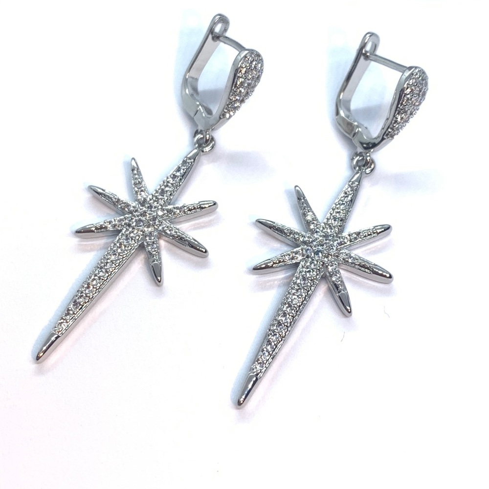 🌟 Sterling Silver 925 Big Diamond Star Earrings - Picture 7 of 9